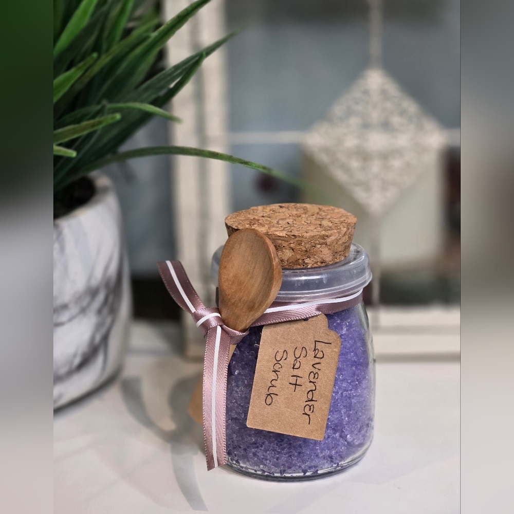 Homemade Salt Scrub Lavender